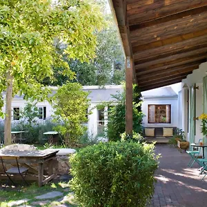 Guest house La Grenadine