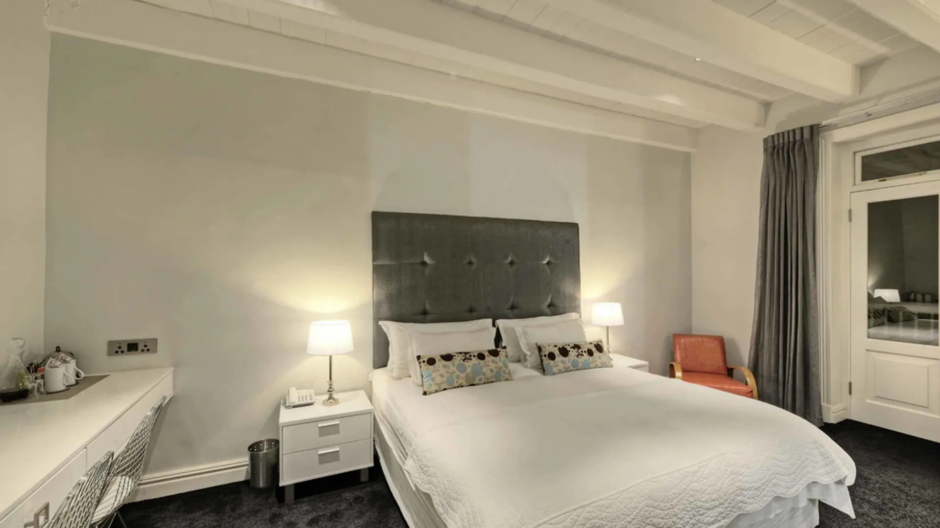 Three Boutique Hotel Cape Town Bed & Breakfast