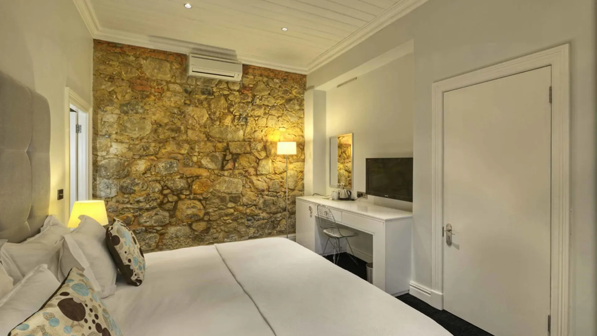 Bed & Breakfast Three Boutique Hotel Cape Town