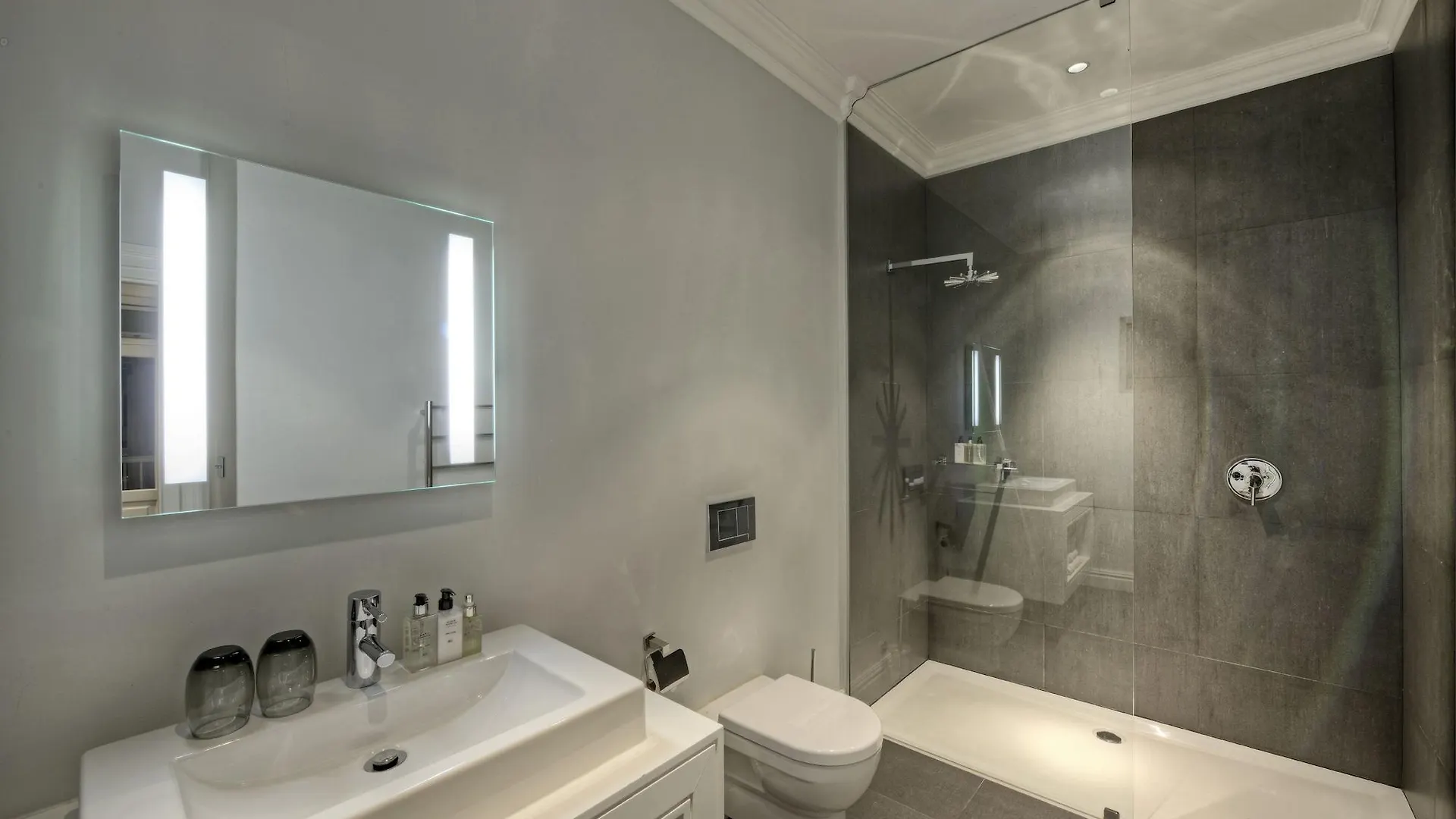 Bed & Breakfast Three Boutique Hotel Cape Town