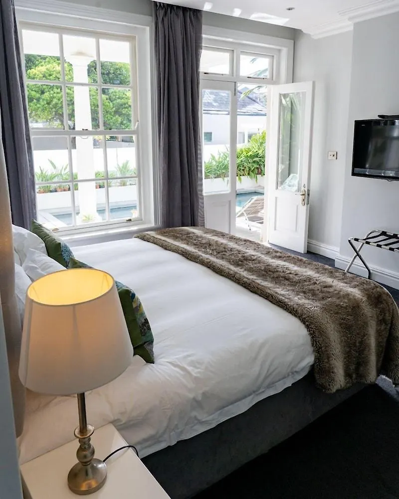 Three Boutique Hotel Cape Town Bed & Breakfast