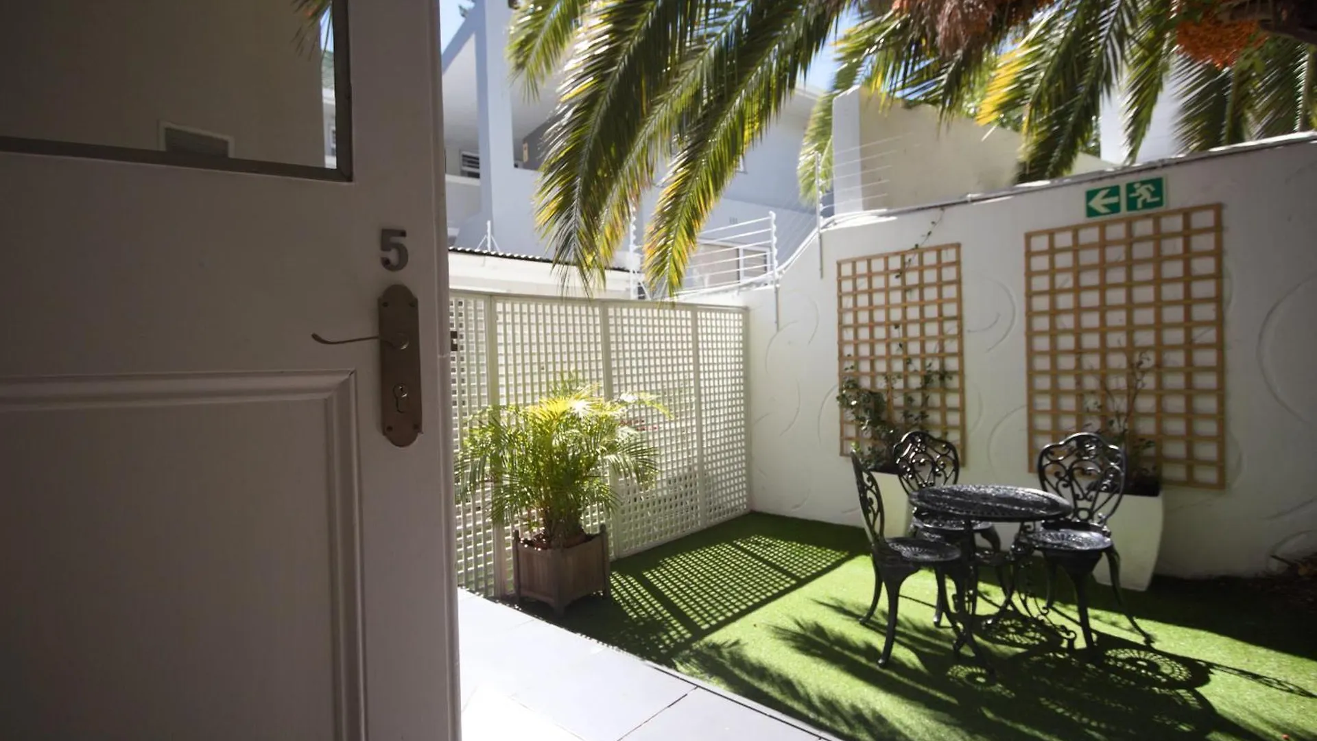 Bed & Breakfast Three Boutique Hotel Cape Town