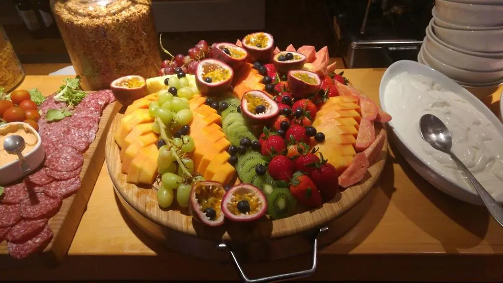 Bed & Breakfast Three Boutique Hotel Cape Town