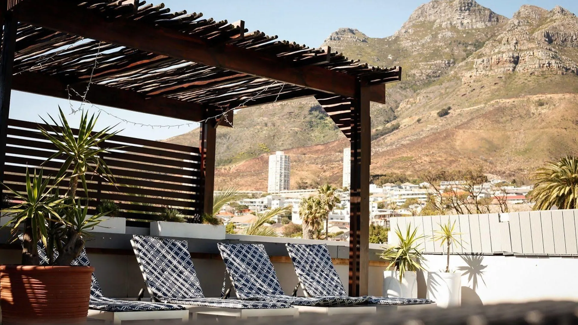 Bed & Breakfast Three Boutique Hotel Cape Town