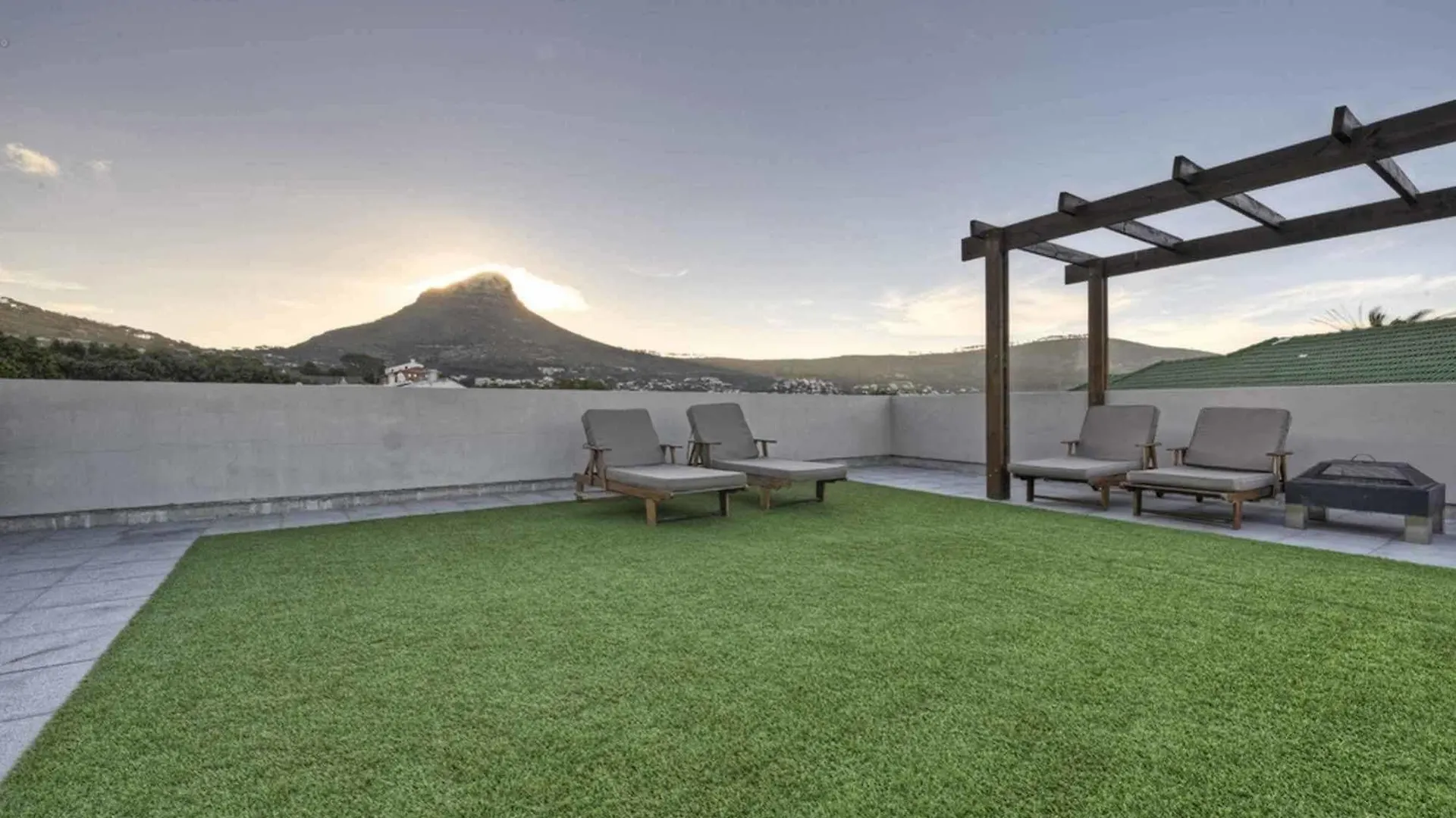 Three Boutique Hotel Cape Town Bed & Breakfast